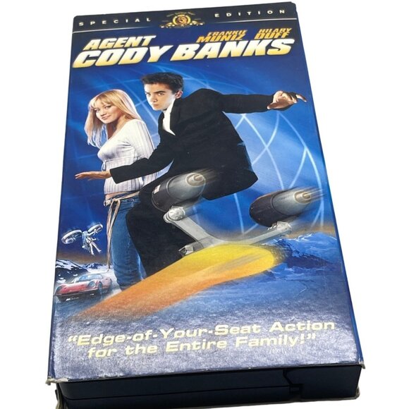 vintage Agent Cody Banks VHS tape rated PG English 2003 READ - Picture 1 of 2